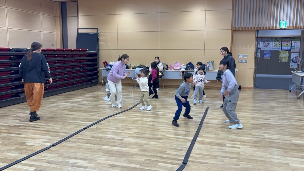 親子で参加する教室のようす
